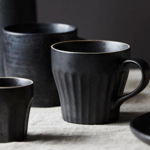 Taza y cuchara gres negro